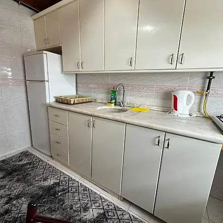 Goektuerk Apartment